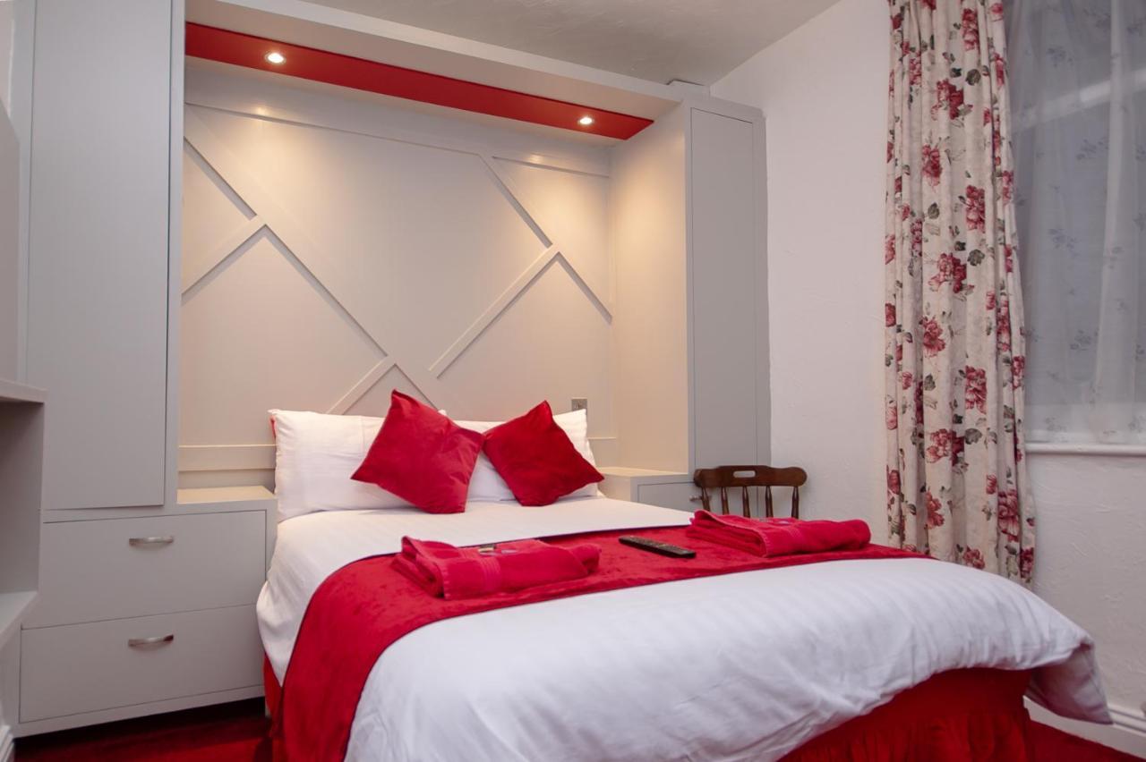 The Ferndale Hotel Μπλάκπουλ Εξωτερικό φωτογραφία